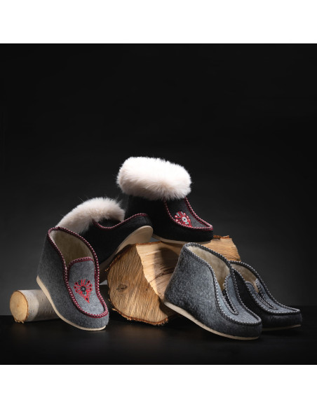 DC 07 Bambosze damskie, baleriny, pantofle z zakrytą piętą, kapcie haft parzenica, na grubych spodach