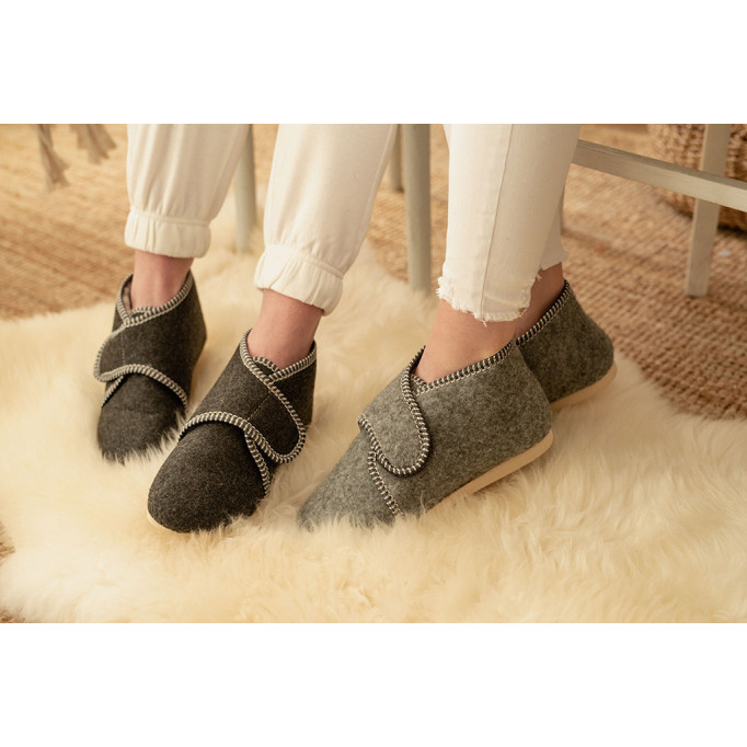 DC 06 Bambosze damskie, baleriny, pantofle z zakrytą piętą, kapcie NA RZEPY,  na grubych spodach