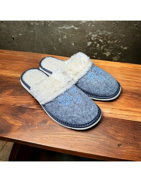 DC 13 Ocieplane kapcie damskie, ciepłe pantofle wsuwane z haftem, kapcie na grubych spodach