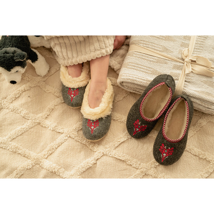 Bambosze dla dzieci, ocieplane pantofle dziecięce, kapcie parzenica z lamówką