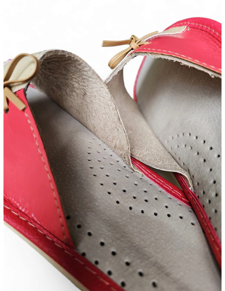 Kapcie damskie, pantofle skórzane, kokardka