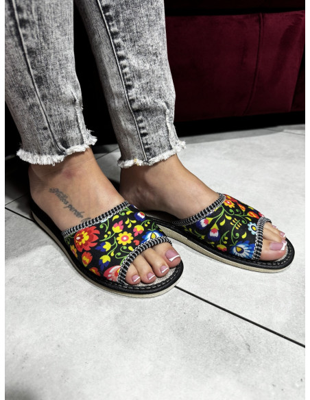 Kapcie damskie, tanie pantofle, druki łowickie na lnie