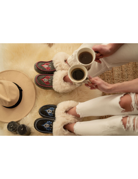 Bambosze damskie, baleriny, pantofle z zakrytą piętą, kapcie haft parzenica, na grubych spodach