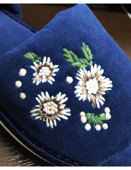 DLN 09 Kapcie damskie, pantofle frotte,  kwiaty haft ręczny