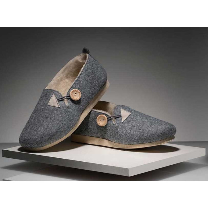 DC 01 Bambosze damskie, baleriny, pantofle z zakrytą piętą, kapcie z guzikiem na grubych spodach